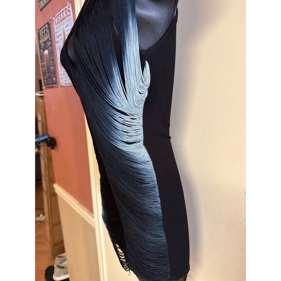 V-Neck Black Fringe Ombre Sleeveless Dress - Picture 5 of 9